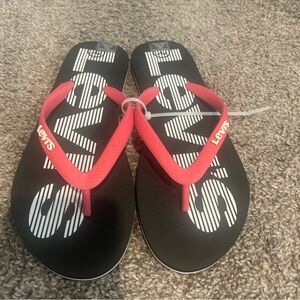 Levi's Women's black/white with red strap flip flop